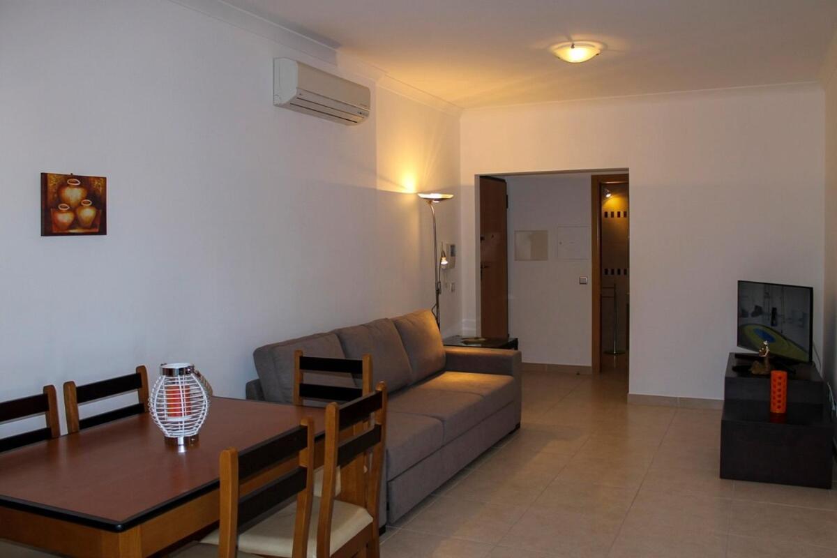 Varandas Do Mar Apartamento T2R Frente Mar Olhos De Gua Albufeira Оллюш-де-Аґуа Екстер'єр фото